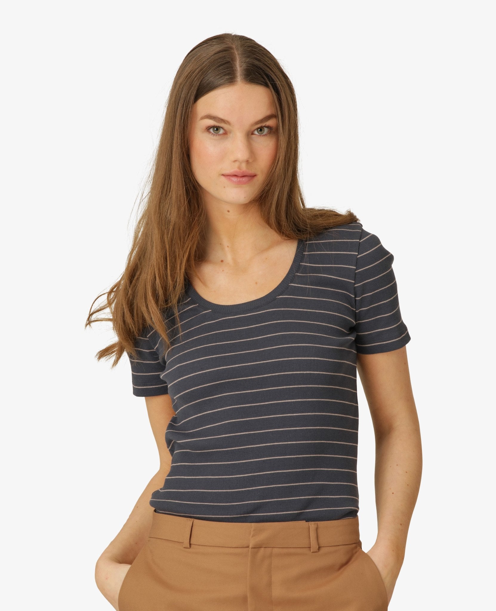 ESSENTIAL ORGANIC 2X2 RIB STR T-SHIRT