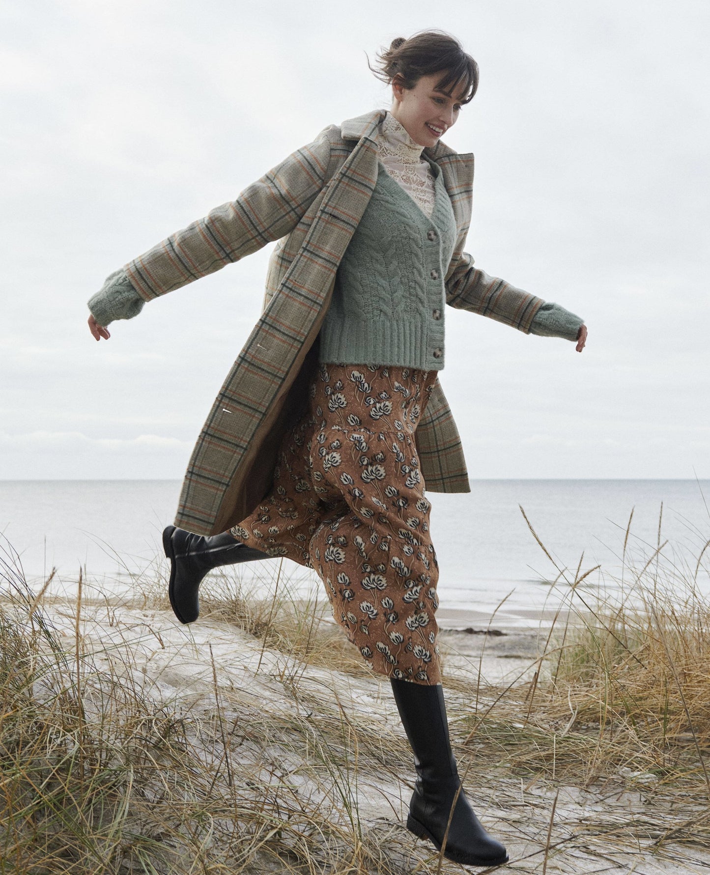 LYKKENN KNITTED CARDIGAN