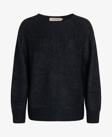 ESSENTIAL WINTER MOHAIR PULLOVER