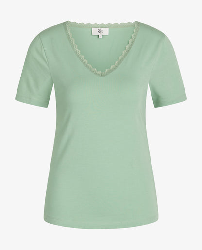 LYDANN V-NECK T-SHIRT