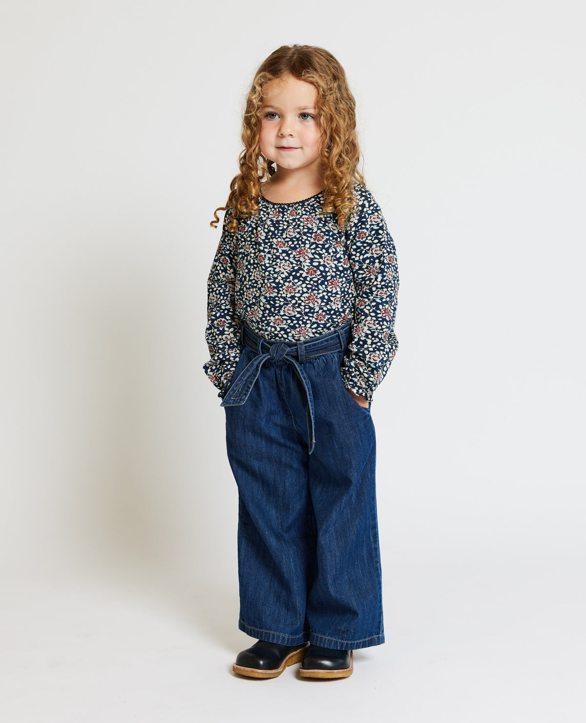 MINI BLUE FLOWER ORG. JERSEY T-SHIRT Molly´s Collective ApS T-shirt