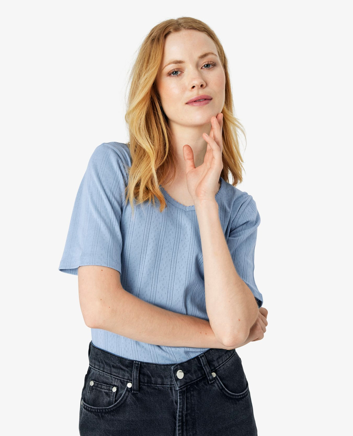 MINDYNN T-SHIRT MED HULMØNSTER Noa Noa T-Shirts