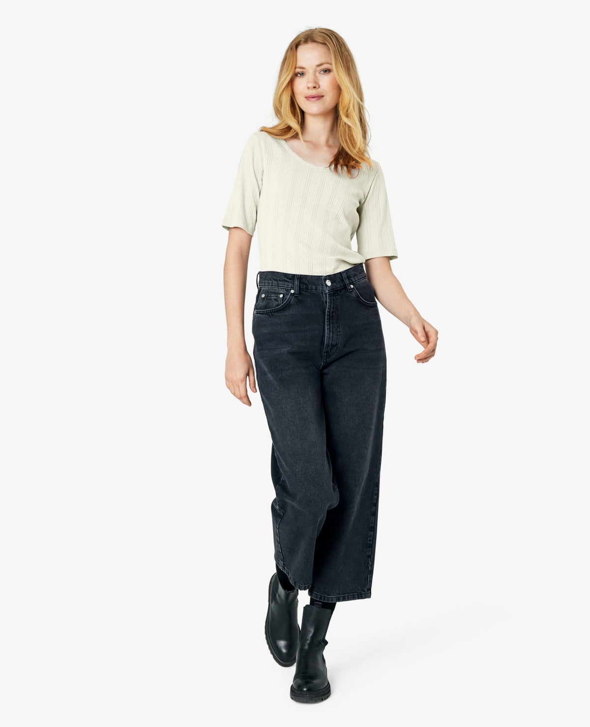 MINDYNN T-SHIRT MED HULMØNSTER Noa Noa T-Shirts